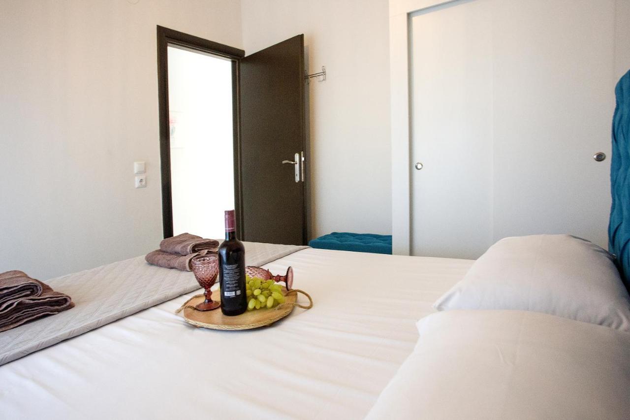 Holiday House Ioanna 2 - Loft Néa Péramos المظهر الخارجي الصورة