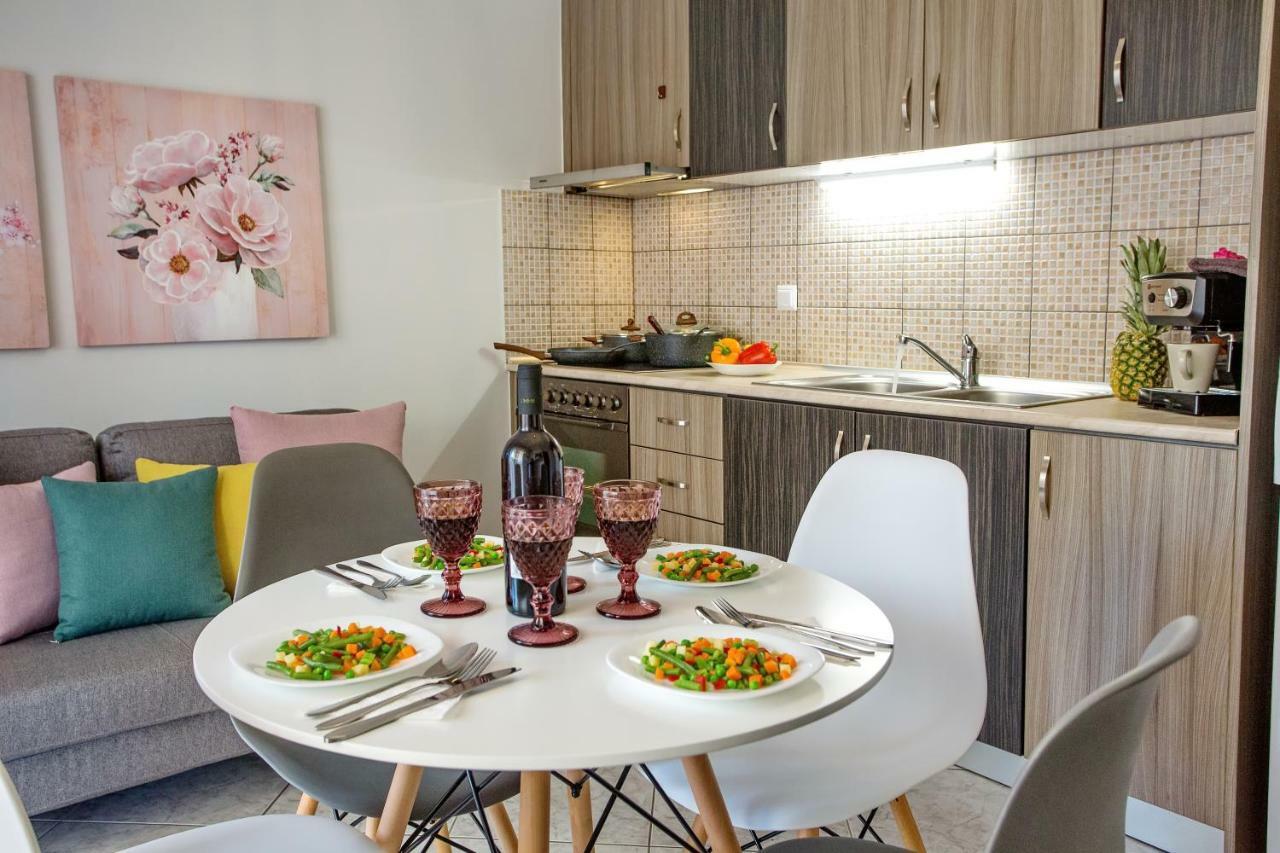 Holiday House Ioanna 2 - Loft Néa Péramos المظهر الخارجي الصورة