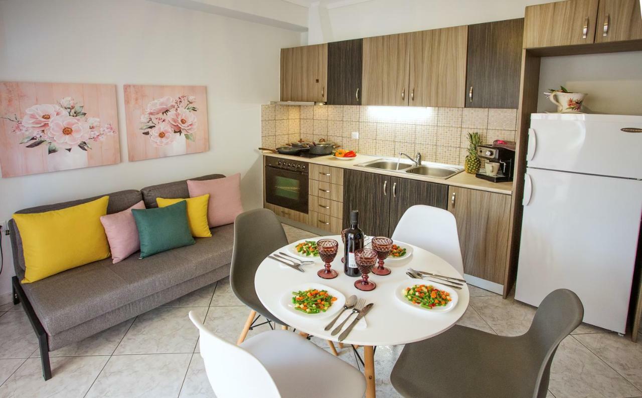 Holiday House Ioanna 2 - Loft Néa Péramos المظهر الخارجي الصورة