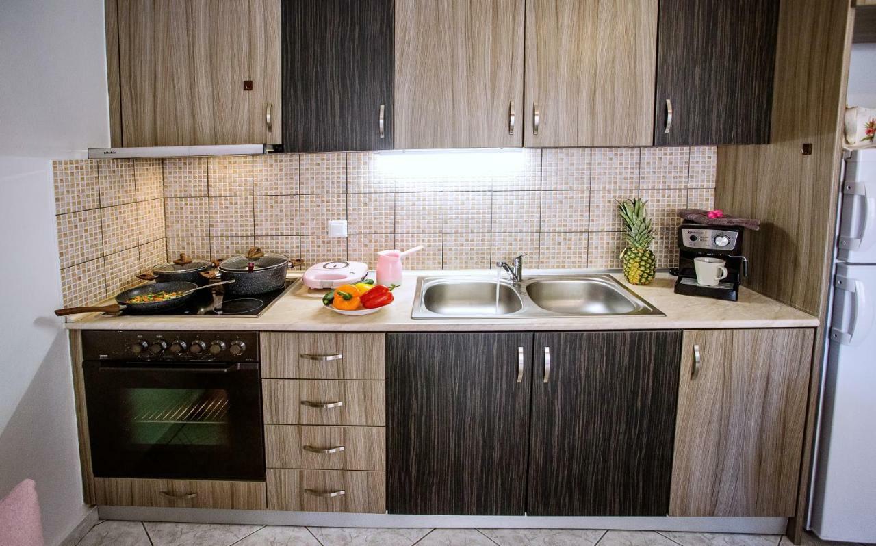 Holiday House Ioanna 2 - Loft Néa Péramos المظهر الخارجي الصورة